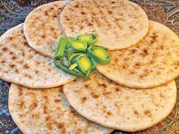 Иллюстрация к книге — Осетинские пироги, хачапури, самса и другая выпечка восточной кухни [Autogen_eBook_id2.jpg]