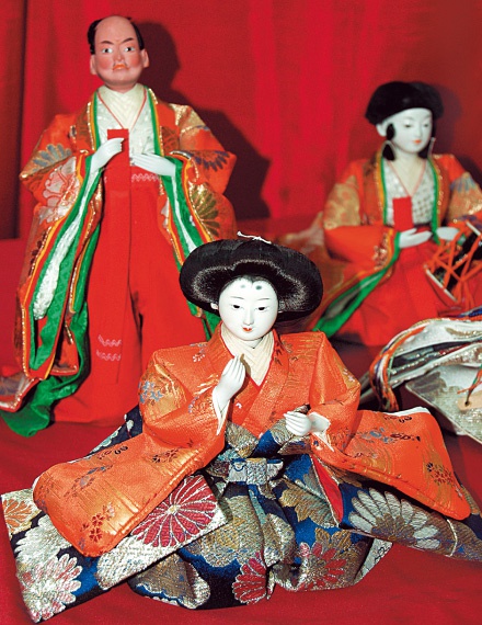 Иллюстрация к книге — Суши и роллы. Супы и соусы. Десерты и выпечка. Лучшие рецепты земли рисовых колосьев [Autogen_eBook_id1.jpg]