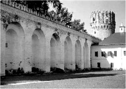 Иллюстрация к книге — Мистика московских кладбищ [i_024.jpg]