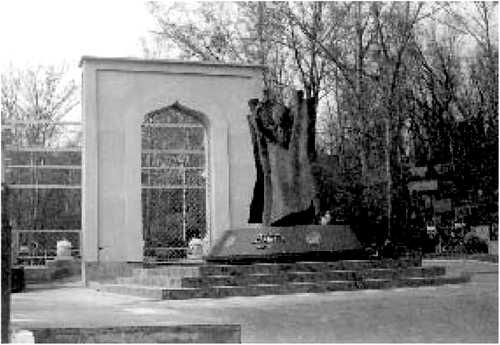 Иллюстрация к книге — Мистика московских кладбищ [i_123.jpg]