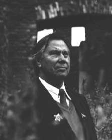 Иллюстрация к книге — Лица века [i_029.jpg]