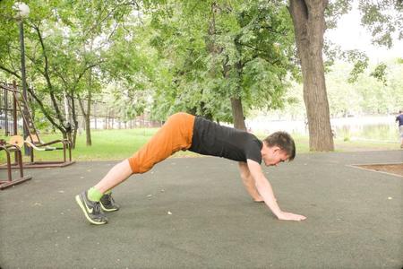 Иллюстрация к книге — Идеальная осанка [i_103.jpg]