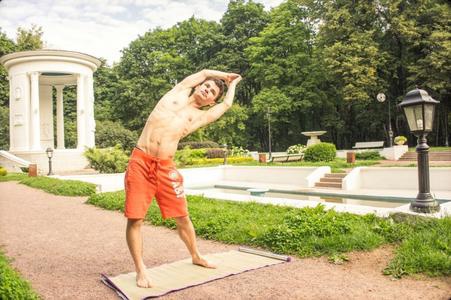 Иллюстрация к книге — Идеальная осанка [i_124.jpg]