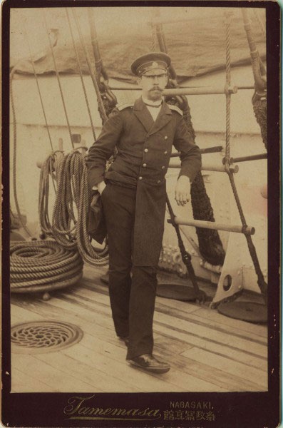 Иллюстрация к книге — Дорога за горизонт [i_027.jpg]