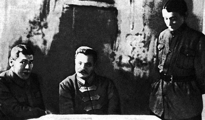 Иллюстрация к книге — Воспоминания о службе [ris_14_1.jpg]