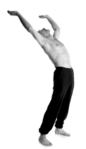 Иллюстрация к книге — Йога за 10 минут. Упражнения, которые вернут бодрость, омолодят тело, предотвратят болезни! [i_051.jpg]