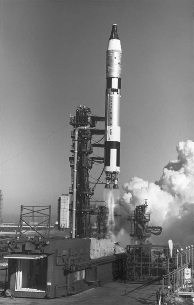 Иллюстрация к книге — Последний космический шанс [i_022.jpg]