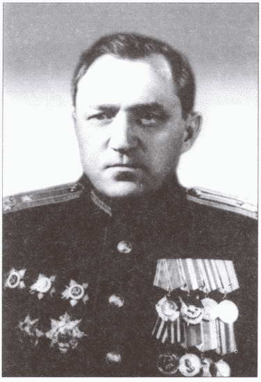 Иллюстрация к книге — Житейская правда разведки [i_044.jpg]