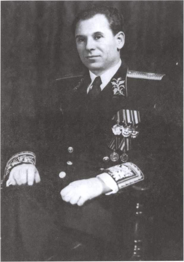 Иллюстрация к книге — Начальники советской внешней разведки [image24.jpg]