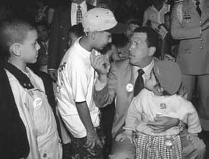 Иллюстрация к книге — Команданте Чавес. Его боялась Америка [i_025.jpg]