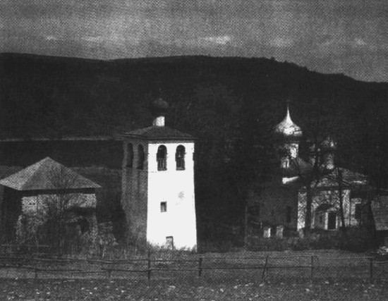 Иллюстрация к книге — Человек с яйцом. Жизнь и мнения Александра Проханова [i_016.jpg]