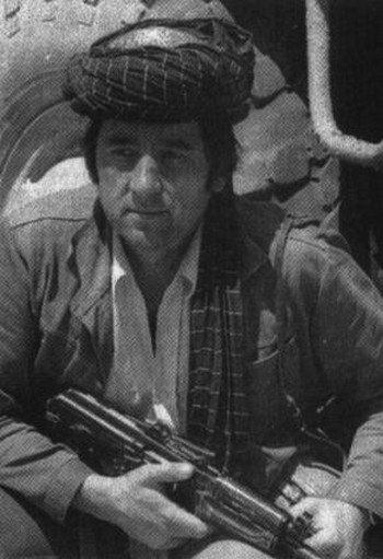 Иллюстрация к книге — Человек с яйцом. Жизнь и мнения Александра Проханова [i_053.jpg]