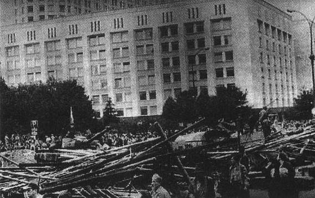 Иллюстрация к книге — Человек с яйцом. Жизнь и мнения Александра Проханова [i_068.jpg]