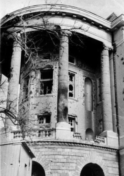 Иллюстрация к книге — Золотые звезды "Альфы" [i_012.jpg]