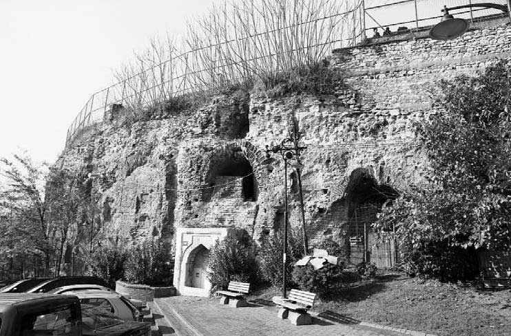 Иллюстрация к книге — Тайна Колизея [i_029.jpg]