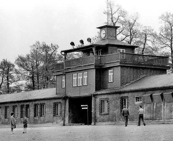 Иллюстрация к книге — Великая тайна денег. Подлинная история финансового рабства [i_006.jpg]