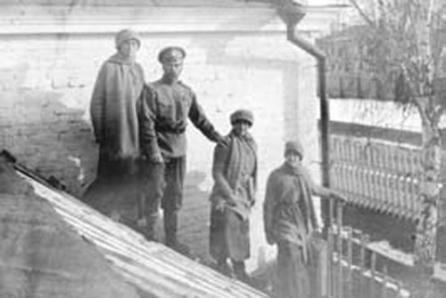 Иллюстрация к книге — Император Николай II. Жизнь, Любовь, Бессмертие [_83.jpg]