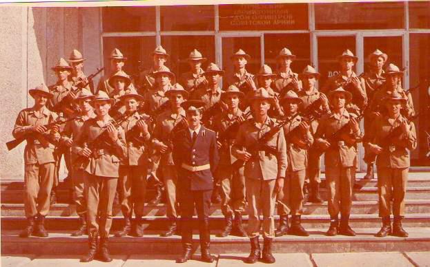 Иллюстрация к книге — Здравствуй – Прощай [i_001.jpg]