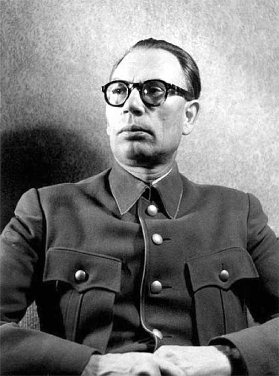 Иллюстрация к книге — Генерал из трясины. Судьба и история Андрея Власова. Анатомия предательства [i_009.jpg]