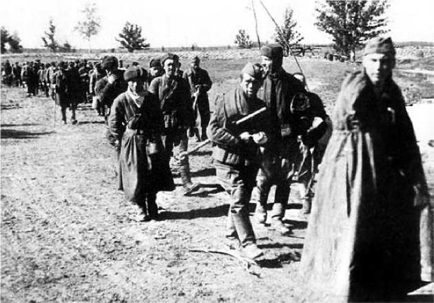 Иллюстрация к книге — Генерал из трясины. Судьба и история Андрея Власова. Анатомия предательства [i_020.jpg]