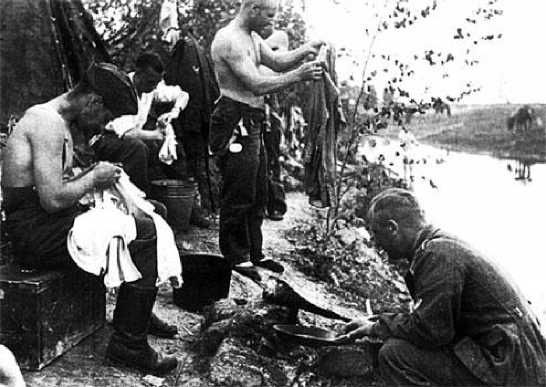 Иллюстрация к книге — Генерал из трясины. Судьба и история Андрея Власова. Анатомия предательства [i_053.jpg]