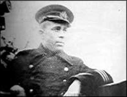 Иллюстрация к книге — Маринеско Александр Иванович [i_034.jpg]