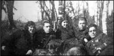 Иллюстрация к книге — Маринеско Александр Иванович [i_048.jpg]