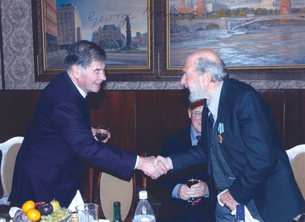 Иллюстрация к книге — Тайны Конторы. Жизнь и смерть генерала Шебаршина [_13.jpg]