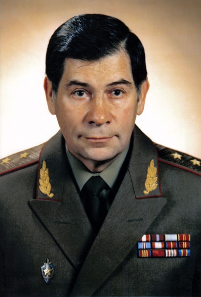 Иллюстрация к книге — Тайны Конторы. Жизнь и смерть генерала Шебаршина [_16.jpg]