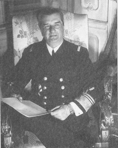 Иллюстрация к книге — "Венгерская рапсодия" ГРУ [i_002.jpg]