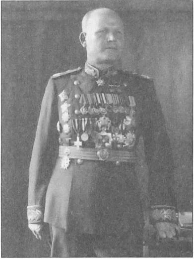 Иллюстрация к книге — "Венгерская рапсодия" ГРУ [i_023.jpg]