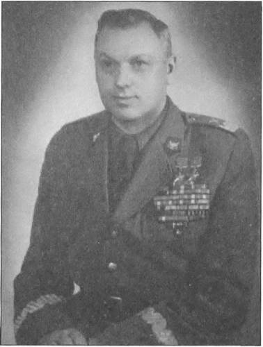 Иллюстрация к книге — "Венгерская рапсодия" ГРУ [i_024.jpg]