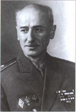 Иллюстрация к книге — Начальник внешней разведки. Спецоперации генерала Сахаровского [i_008.jpg]