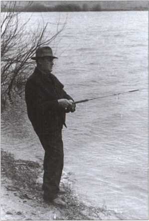 Иллюстрация к книге — Начальник внешней разведки. Спецоперации генерала Сахаровского [i_014.jpg]