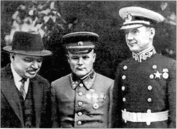 Иллюстрация к книге — Секретный фронт Генерального штаба [i_033.jpg]