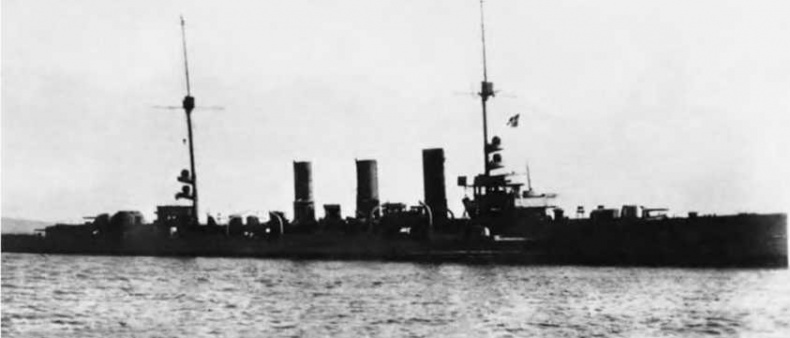 Иллюстрация к книге — Гитлеровская машина шпионажа. Военная и политическая разведка Третьего рейха. 1933-1945 [i_025.jpg]