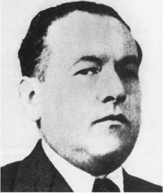 Иллюстрация к книге — Гитлеровская машина шпионажа. Военная и политическая разведка Третьего рейха. 1933-1945 [i_093.jpg]