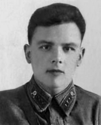 Иллюстрация к книге — Фронтовые разведчики. "Я ходил за линию фронта" [i_011.jpg]