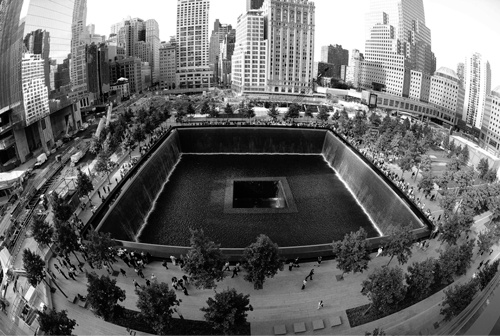 Иллюстрация к книге — Лучи смерти. Из истории геофизического, пучкового, климатического и радиологического оружия [i_072.jpg]