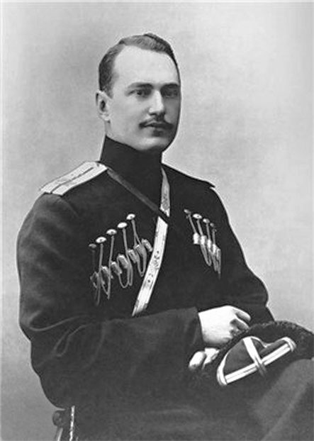 Иллюстрация к книге — РННА. Враг в советской форме [i_002.jpg]