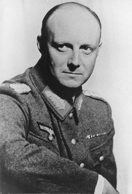 Иллюстрация к книге — РННА. Враг в советской форме [i_032.jpg]