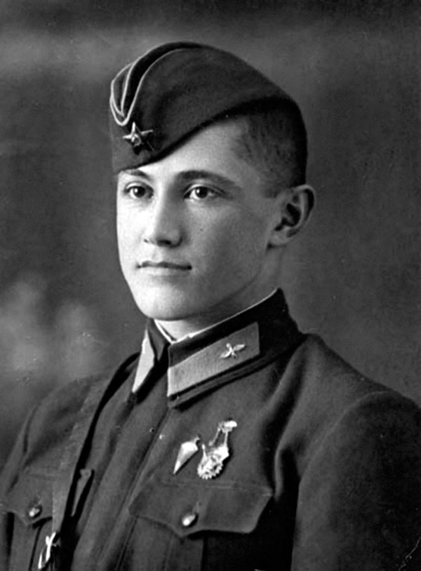 Иллюстрация к книге — Я взял Берлин и освободил Европу [ankudinovpavelefimovich.jpg]