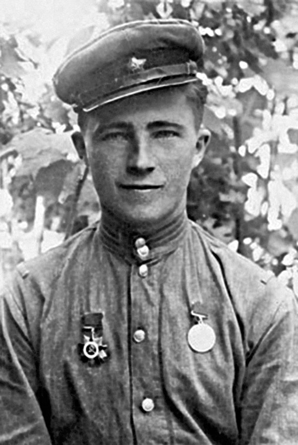 Иллюстрация к книге — Я взял Берлин и освободил Европу [otroshhenkovsergejjandreevich.jpg]