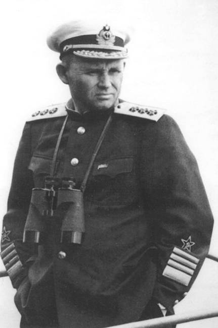 Иллюстрация к книге — Черноморский флот в Великой Отечественной войне. Краткий курс боевых действий [i_004.jpg]