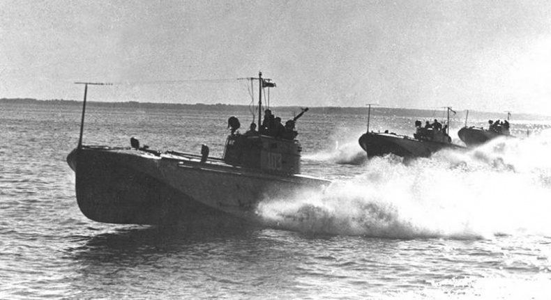 Иллюстрация к книге — Черноморский флот в Великой Отечественной войне. Краткий курс боевых действий [i_044.jpg]