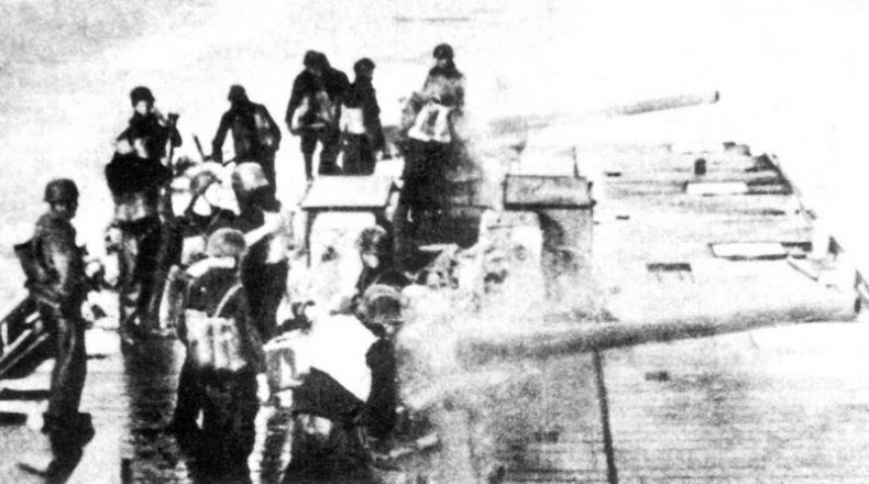 Иллюстрация к книге — Черноморский флот в Великой Отечественной войне. Краткий курс боевых действий [i_054.jpg]