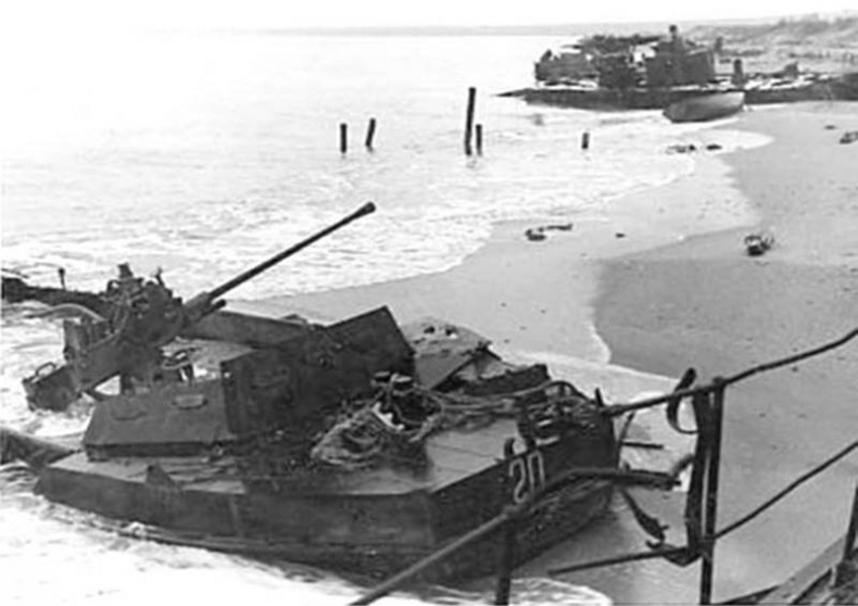 Иллюстрация к книге — Черноморский флот в Великой Отечественной войне. Краткий курс боевых действий [i_086.jpg]