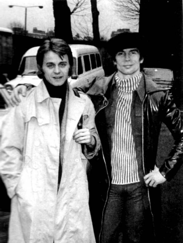 Иллюстрация к книге — Рудольф Нуреев. Я умру полубогом! [i_014.jpg]