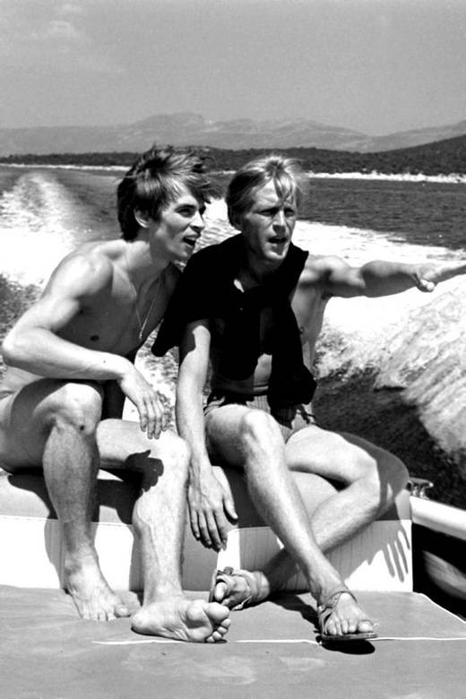 Иллюстрация к книге — Рудольф Нуреев. Я умру полубогом! [i_016.jpg]