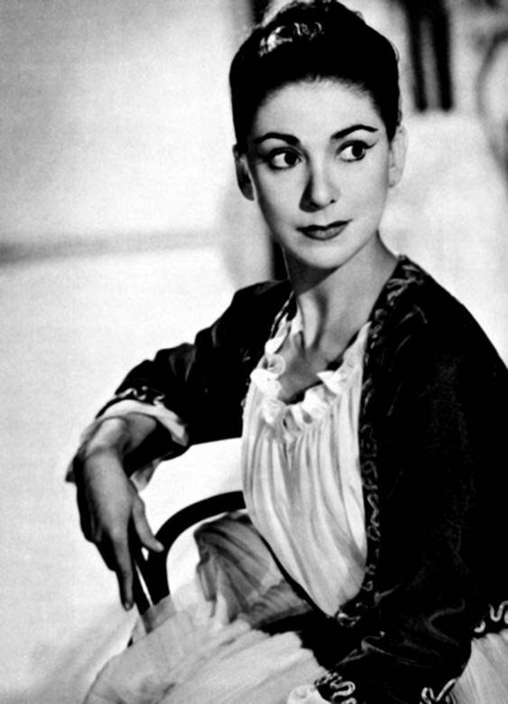 Иллюстрация к книге — Рудольф Нуреев. Я умру полубогом! [i_017.jpg]